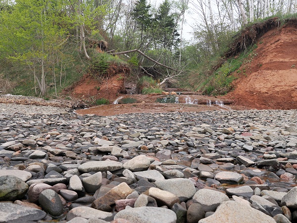 Wasserfall bei Ebbe