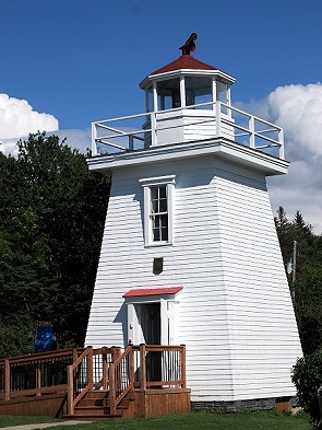 Walton Harbour Lighthouse
