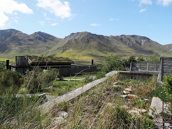 Ökopool und Cottage