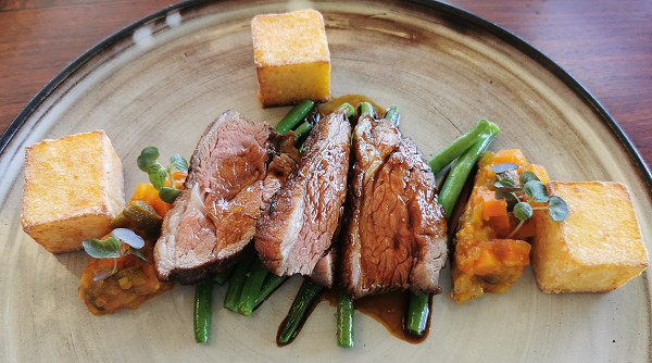 Lamm mit Polentawürfel